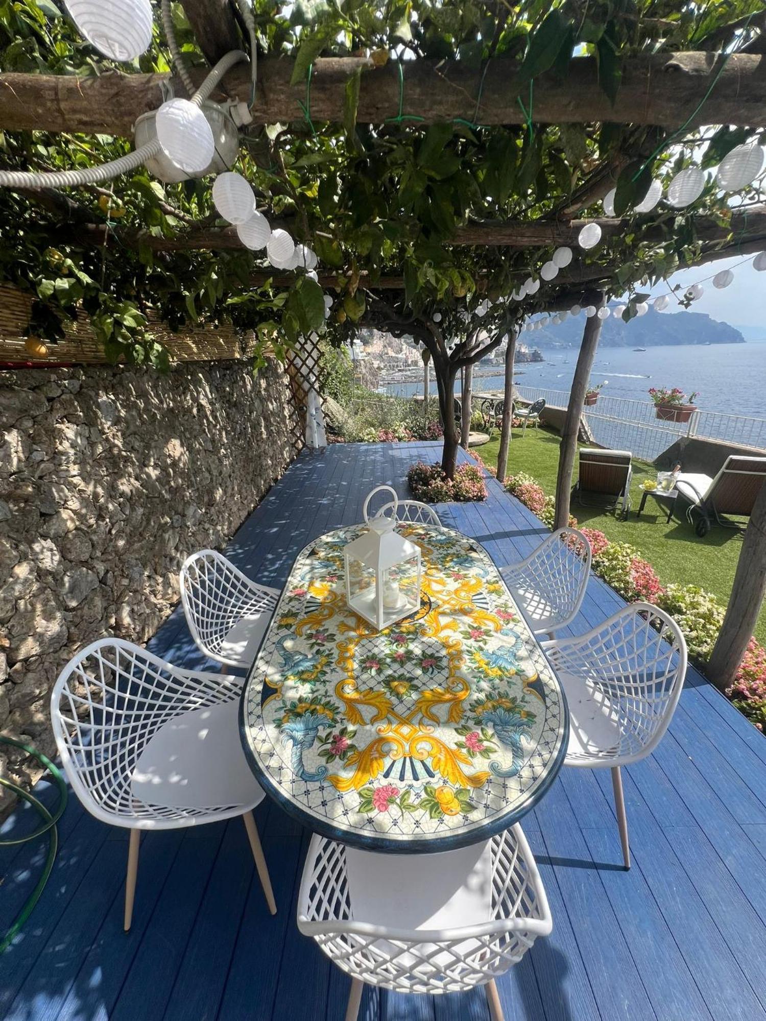Appartamento Di Raphael Con Discesa Privata Al Mare Amalfi Exteriör bild